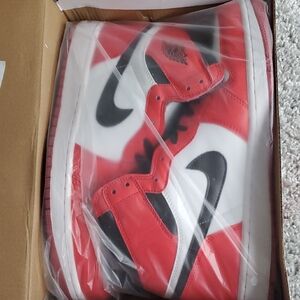 NIKE Air jordan 1 retro high og chicago Mens Red Whire Black Size 11